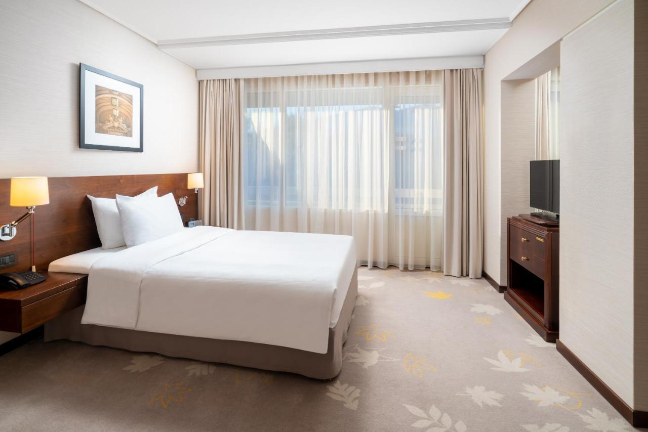 Crowne Plaza By Ihg 4*