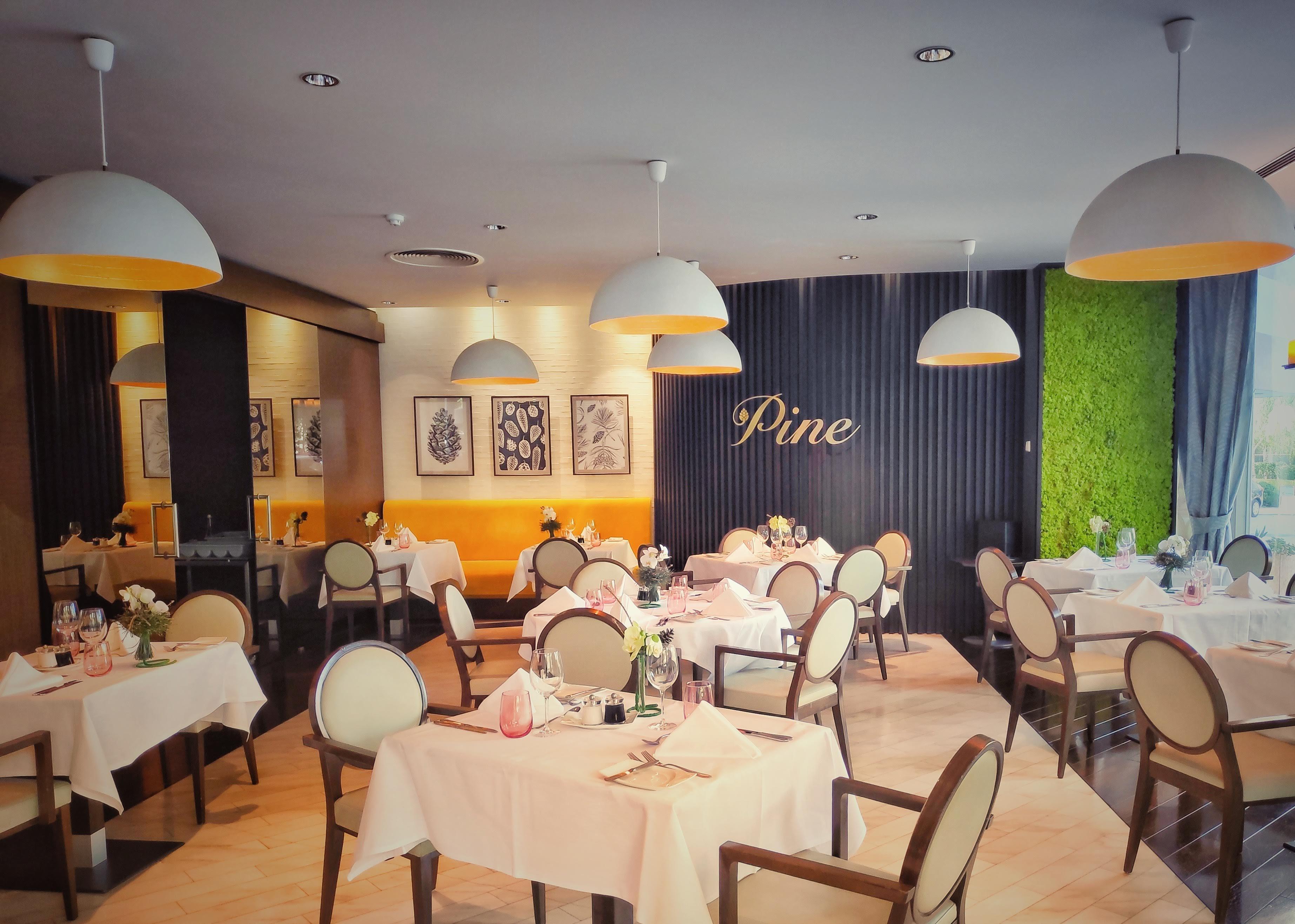 Hotel Crowne Plaza By Ihg 4*