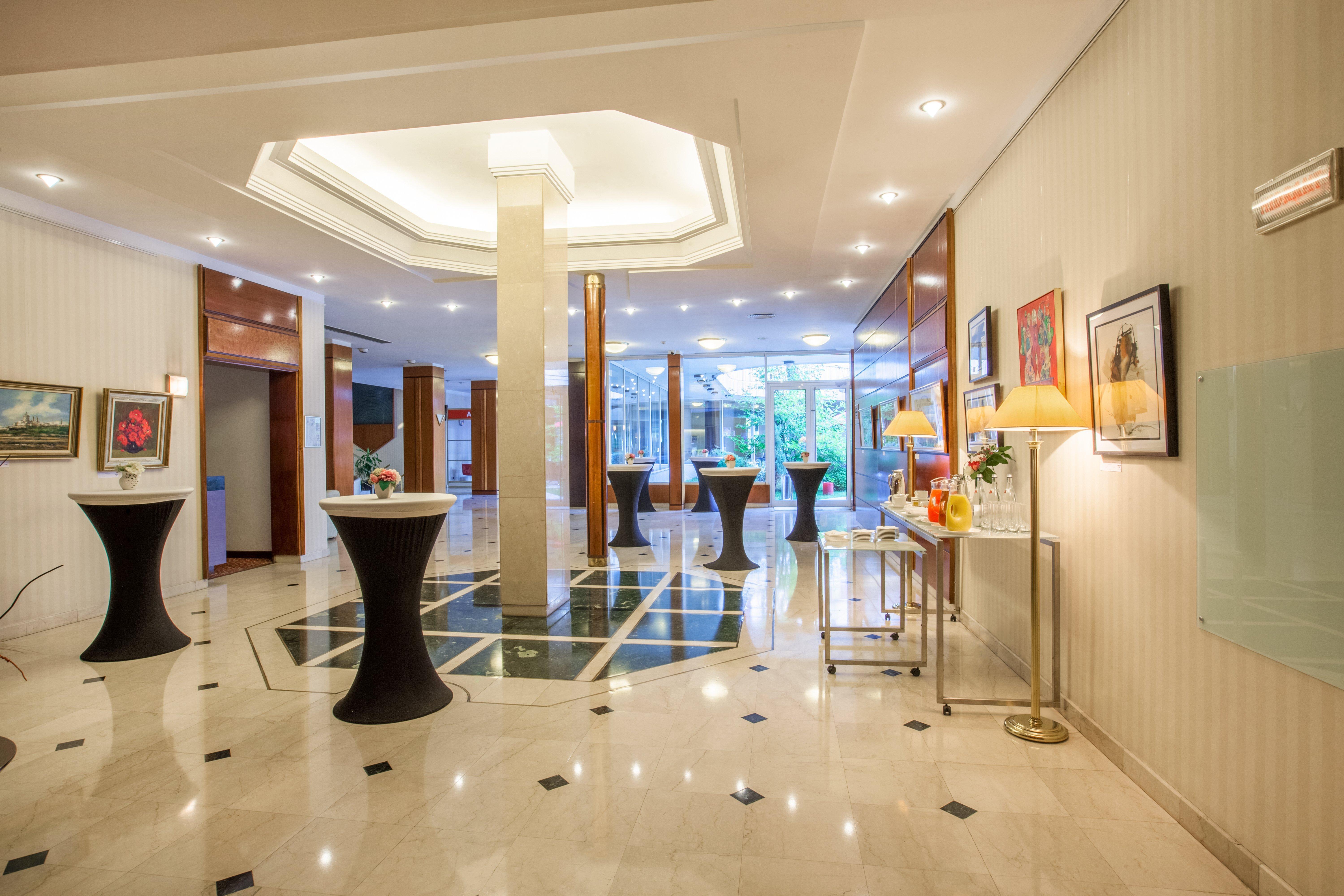 Crowne Plaza By Ihg 4* Bucureşti