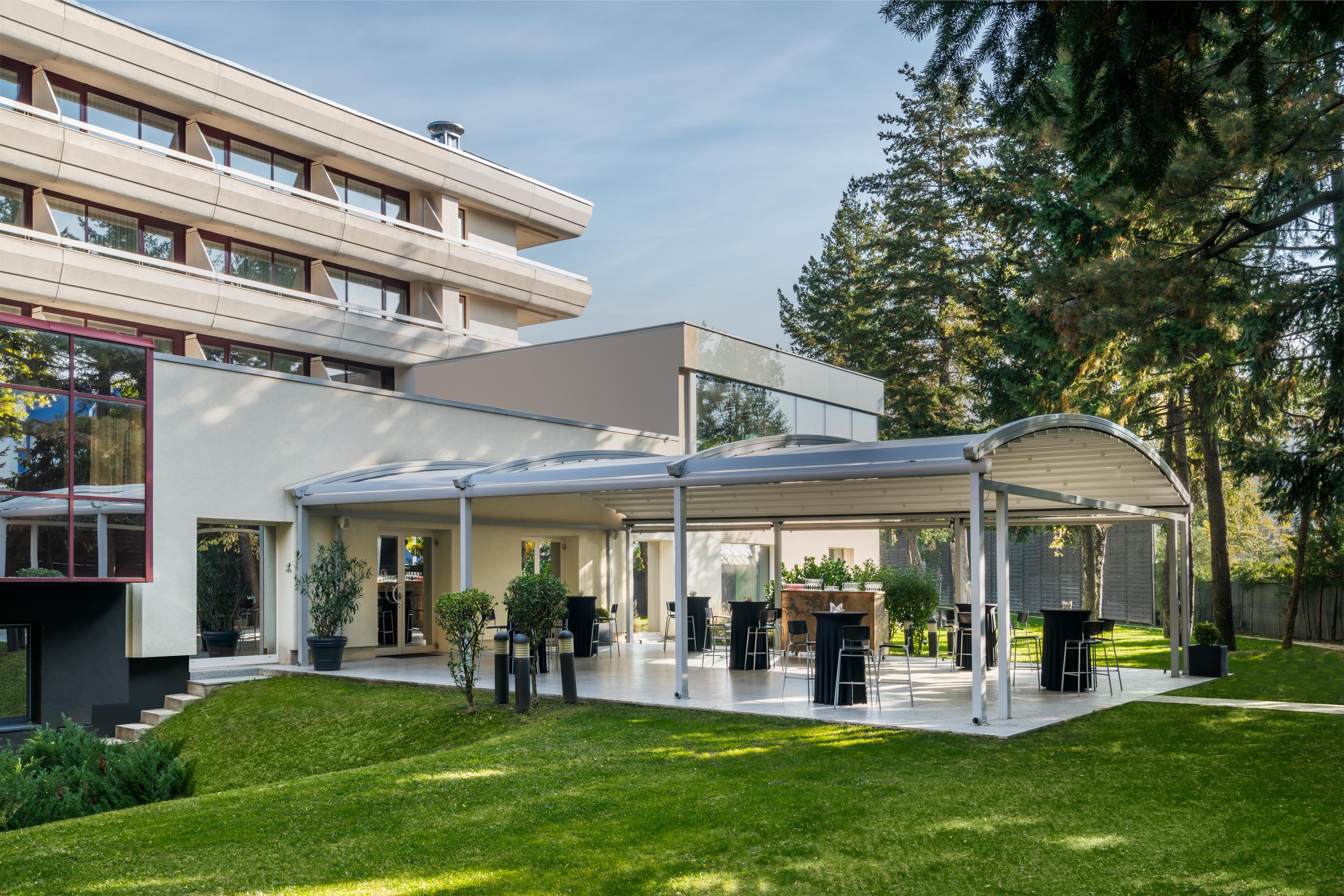 Crowne Plaza By Ihg