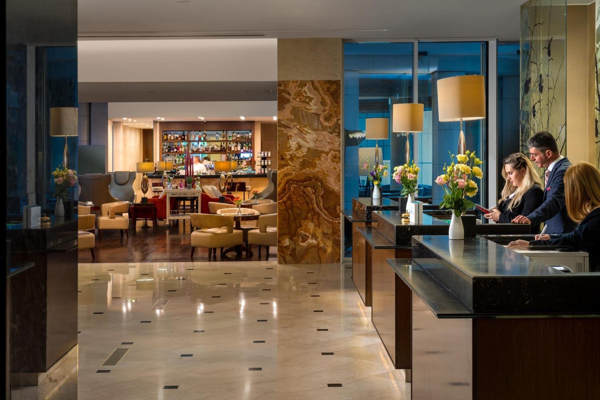 Crowne Plaza By Ihg 4*